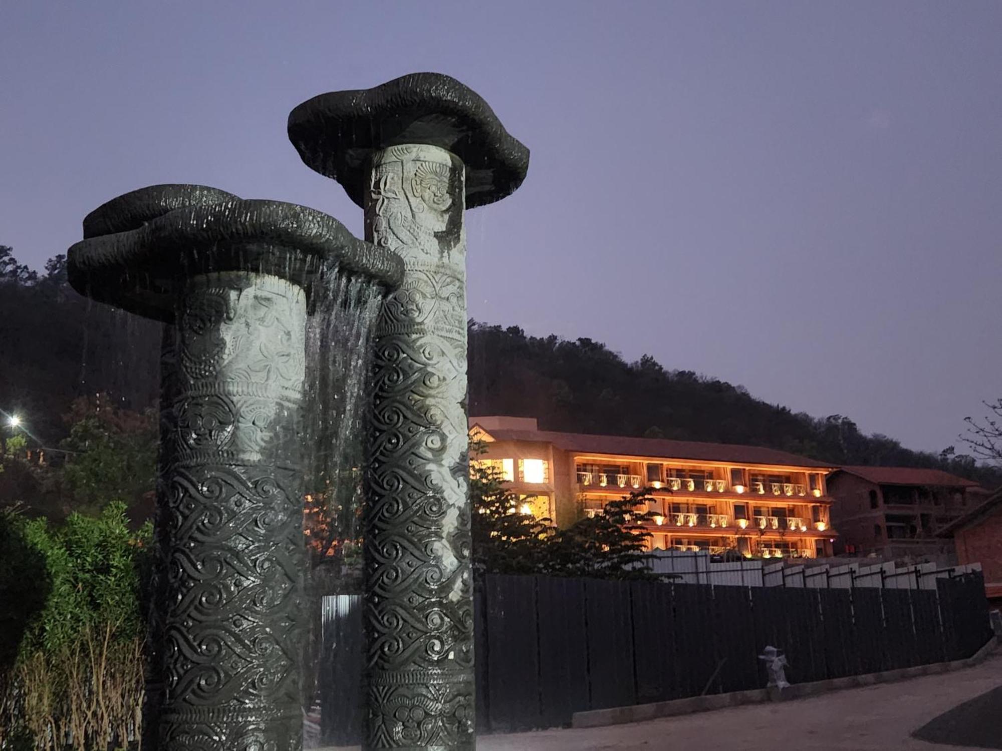 The Foresta Resort ,Mulshi Paud Exteriör bild