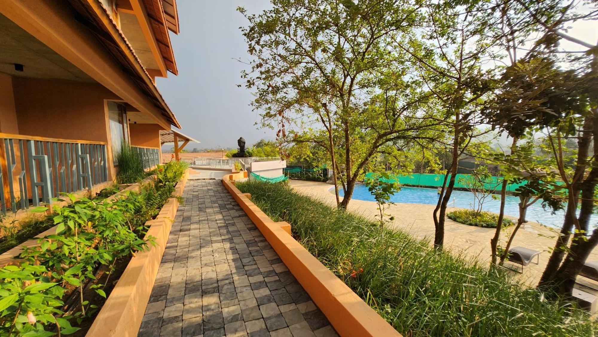 The Foresta Resort ,Mulshi Paud Exteriör bild